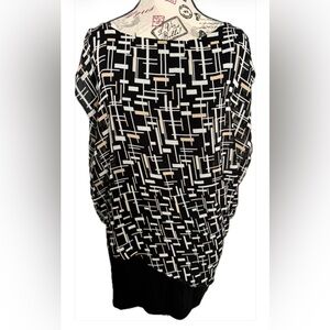 WHBM Boxy Geometric Print Blouse in Black and Cream